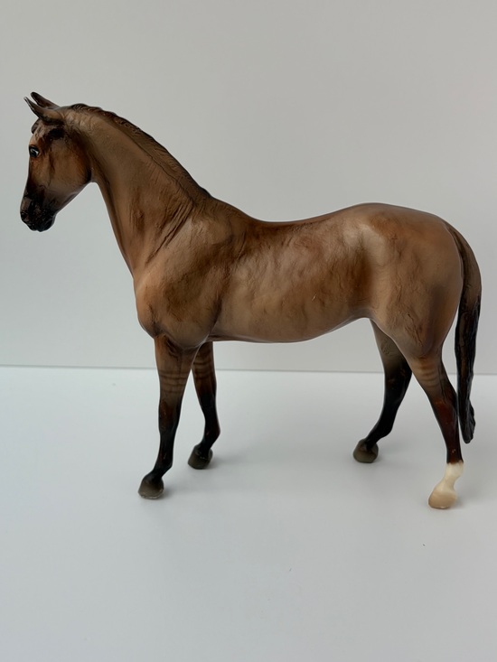 Breyer Other - Vintage Breyer Light Brown‎ Standing Horse One White Stocking
